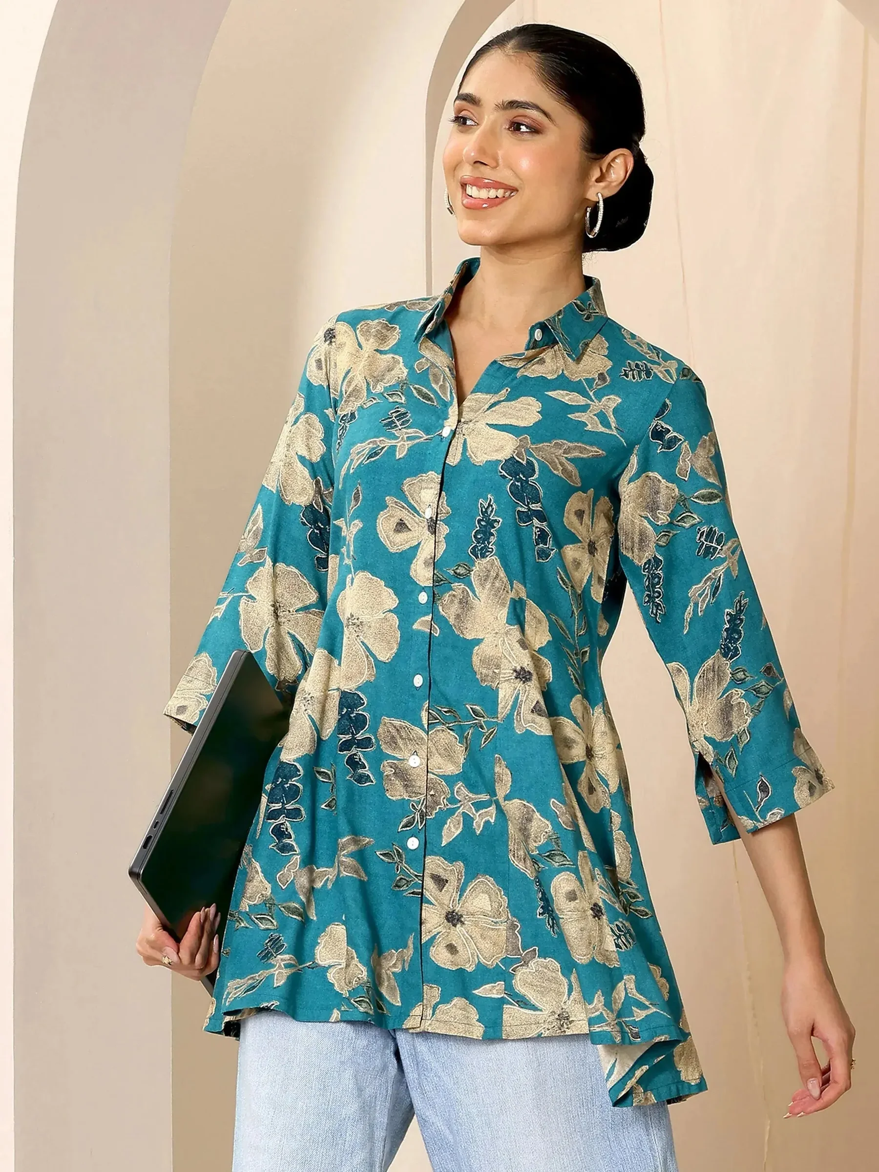 29670O_5_main_1c19127d-a67f-49a5-915c-846458c3d1ca.webp Multicoloured Printed Viscose Rayon A-line Short Kurti - Image 1